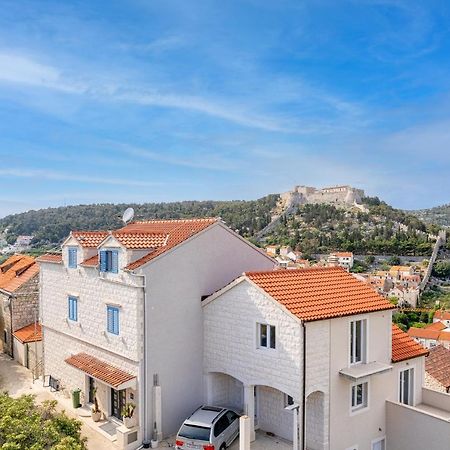 חוואר Villa Capitis In The Center- Exclusive Apartment מראה חיצוני תמונה