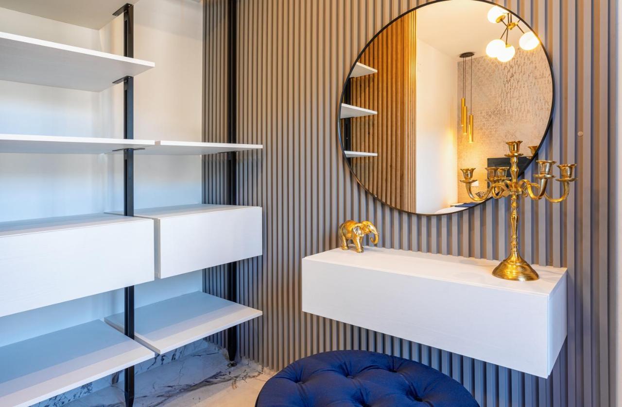 חוואר Villa Capitis In The Center- Exclusive Apartment מראה חיצוני תמונה