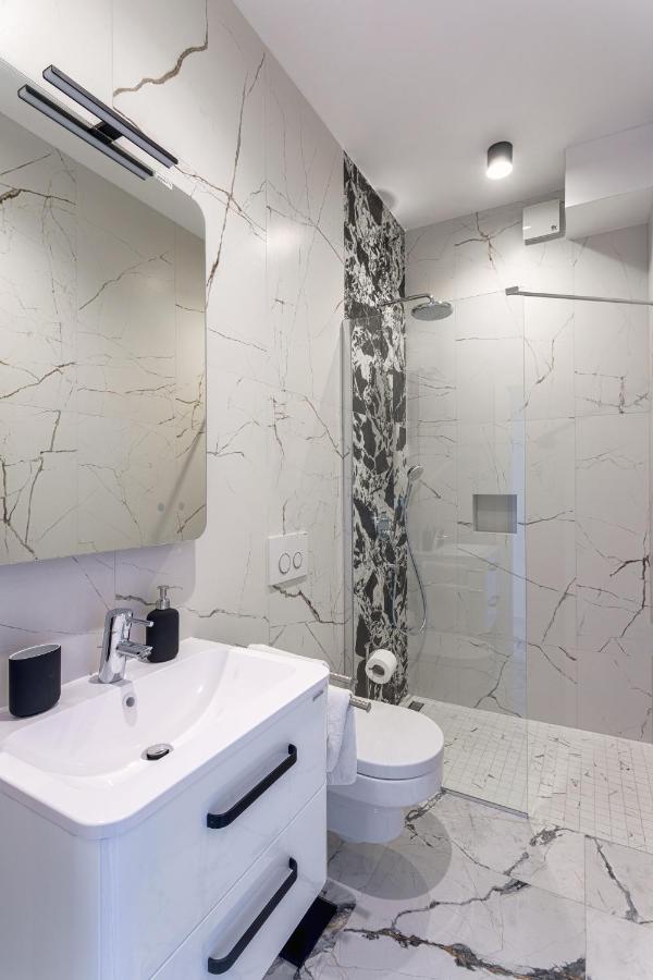חוואר Villa Capitis In The Center- Exclusive Apartment מראה חיצוני תמונה